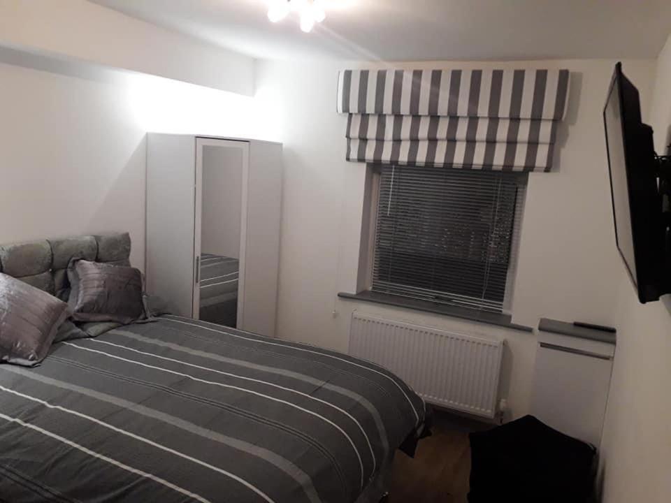 The New Accommodation Free Complementary Breakfast Tibshelf Kültér fotó