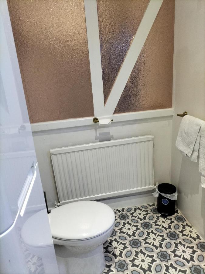 The New Accommodation Free Complementary Breakfast Tibshelf Kültér fotó